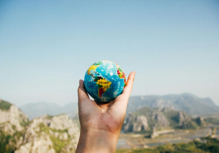 5 Travel Tech Trends to Watch for in 2025